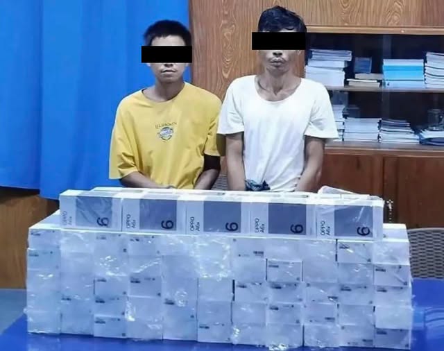 ကားကြမ်းခင်းအောက် သိုဝှက်သယ်ဆောင်လာသည့် OPPO ဖုန်း ၁၆၀ ဖမ်းဆီးခံရ